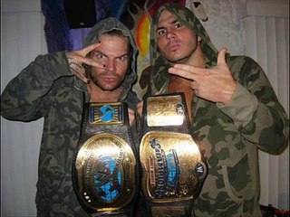 homenaje a jeff hardy (con matt)con la nueva cancion de jeff