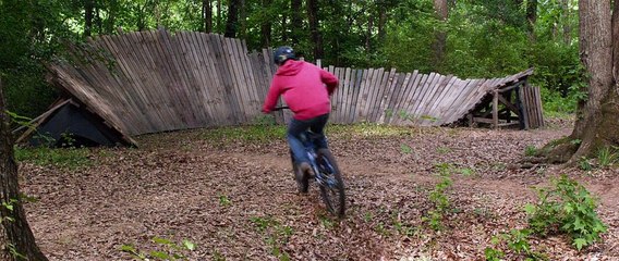Max - Clip - Bike Chase