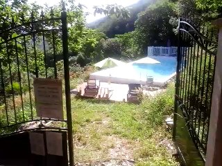 BASSIN DE BAIGNADE TEULON VIEUX  JUIN 2015