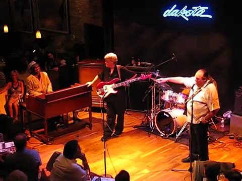 Green Onions explained by Steve Cropper / Booker T & The MG's - Live, Minneapolis, MN 6/16/10