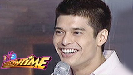 It's Showtime: JC de Vera