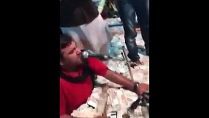 ye banda chand ganto main lack pati ban giya