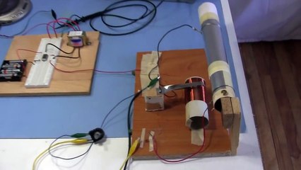Amplitude Modulation with Simple AM Radio Transmitter