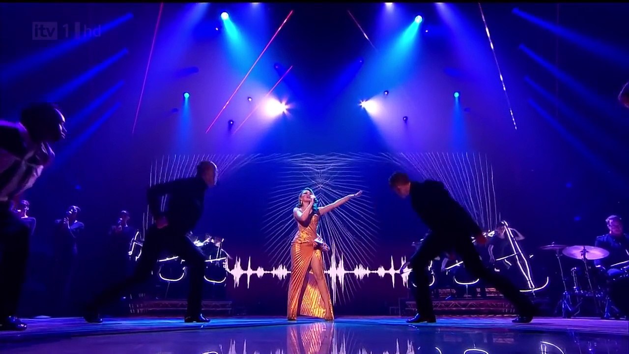 Kylie Minogue - Can't Get You Out of My Head (The X Factor UK 8.12.2012)