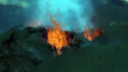 Le Piton de la Fournaise en éruption pour la troisième fois en 2015