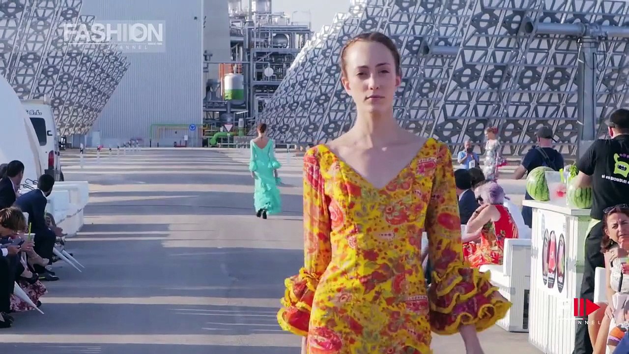 JESSICA MINH ANH J Summer Fashion Show 2015 Pilar Vera Collection by Fashion Channel