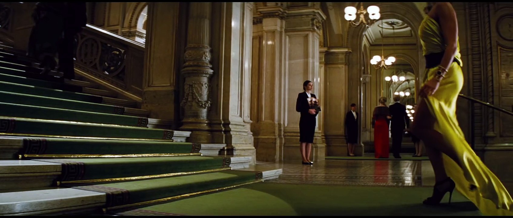 MISSION- IMPOSSIBLE vs MISSION- PAS POSSIBLE