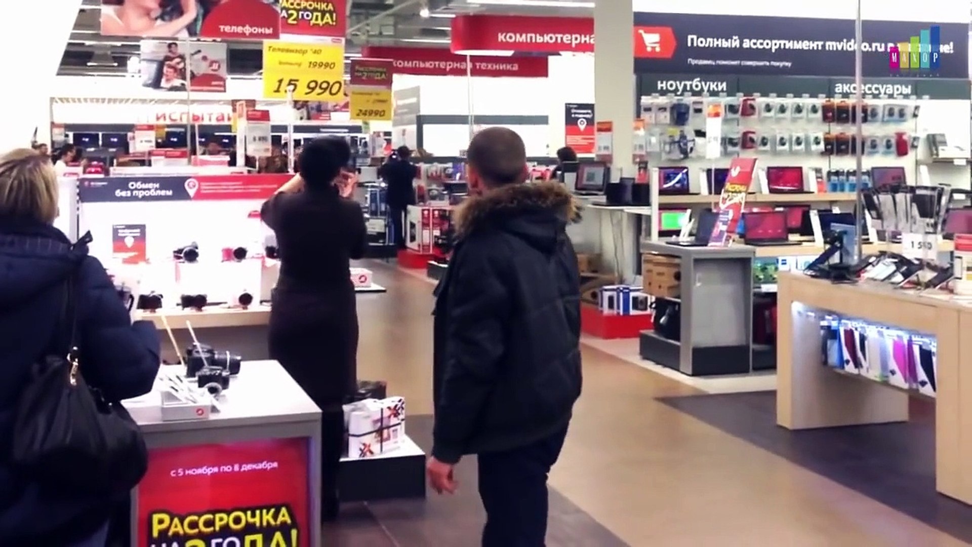 ⁣Flashmob in Russia with a beautifull Russian folk song Smuglyanka Moldavanka