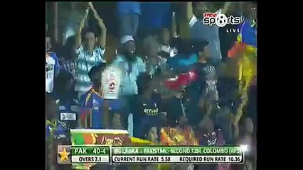 Shoaib gets first failure of the series - PTV Cricket