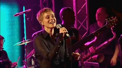 Lisa Stansfield (17/17) - All around the world