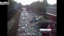 Intorno a Napoli l'immondizia è un fiume in piena   Video Repubblica   la Repubblica it