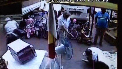 Pitbull 4 yaşındaki çocuğun kulağını kopardı!