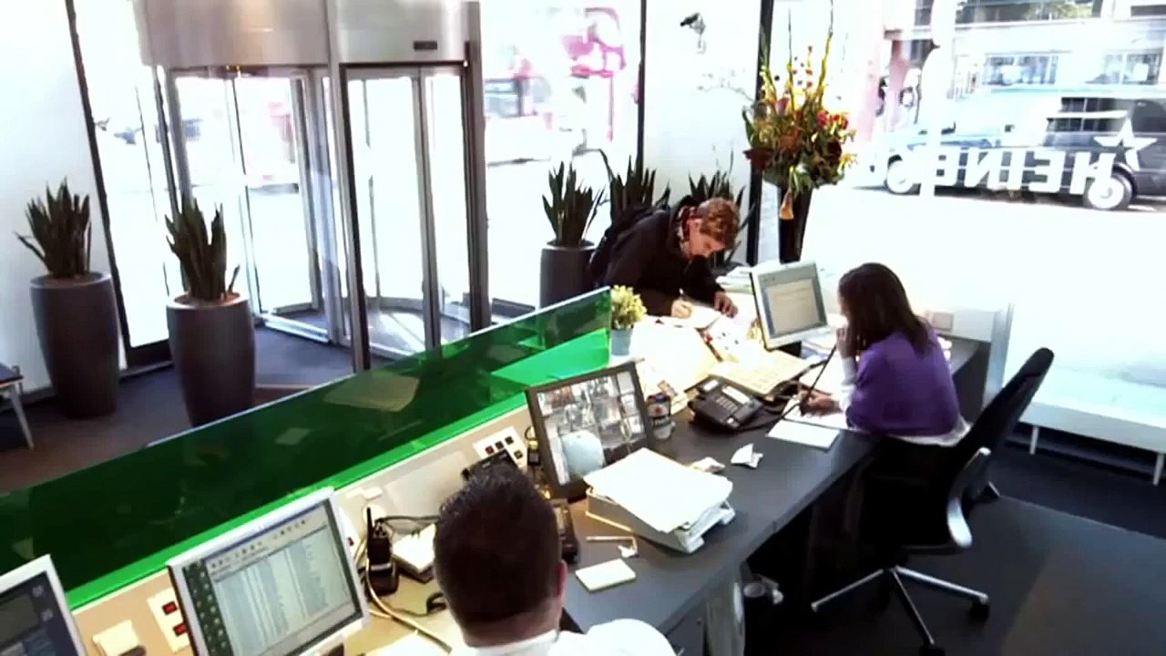 La extraña entrevista de trabajo de Heineken - El Candidato -