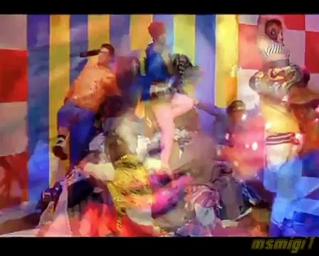 Illuminati Symbole in David Guetta feat Rihanna - Who's That Chick? Videoclip