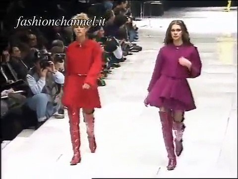 Gianni Versace Fashion Show Autumn Winter 1991 1992 Milan Fashion Week Pret a Porter Women 1 of 3