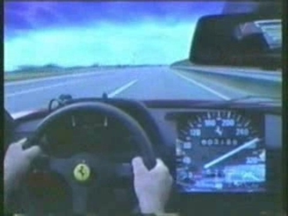 F40 à 300 km/h sur l'autoroute