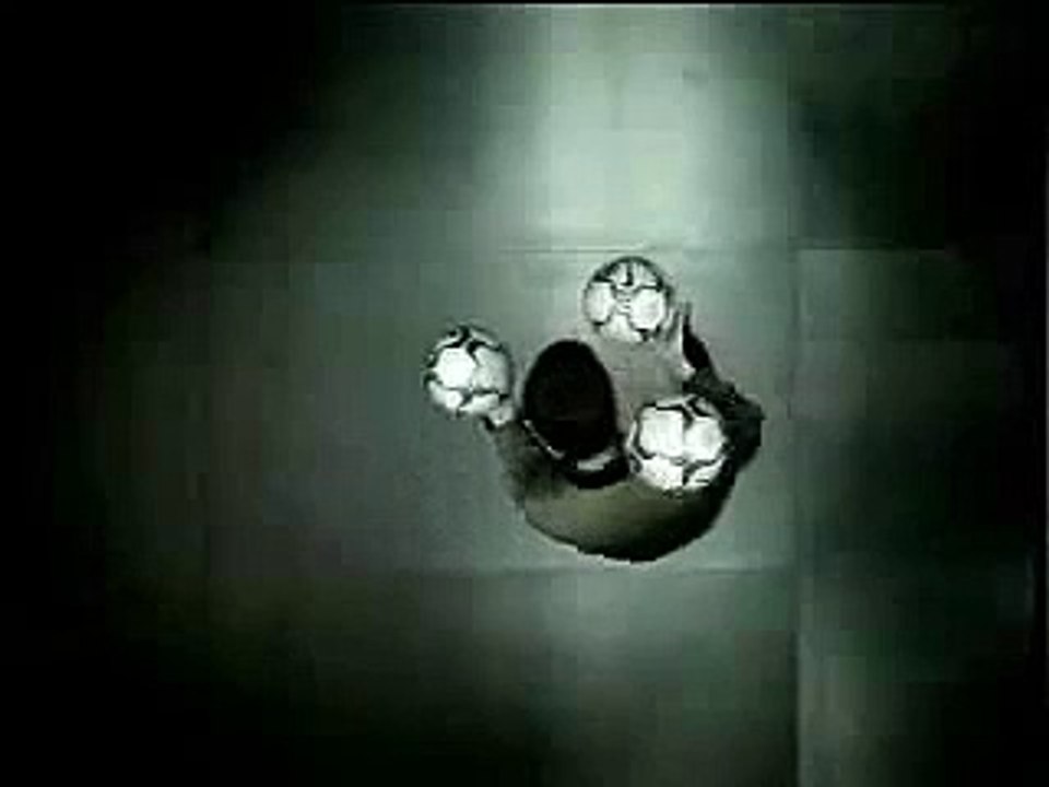 ronaldinho Nike football freestyle