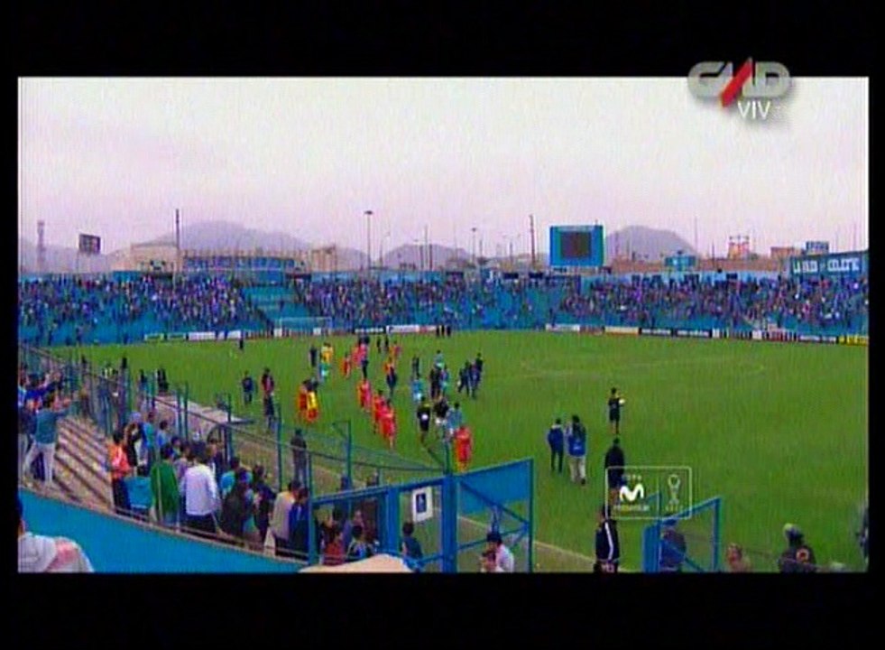 ¿Sheput o Lobatón, quién patea mejor los tiros libres en Sporting Cristal? (VÍDEO)