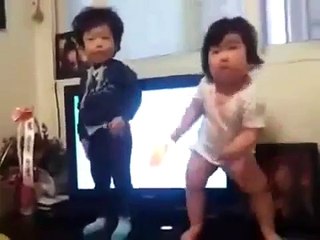 These Korean Kids Started Dancing, Everyone Went Wild | Funny Videos | Whatsapp videos | talkindiaTV
