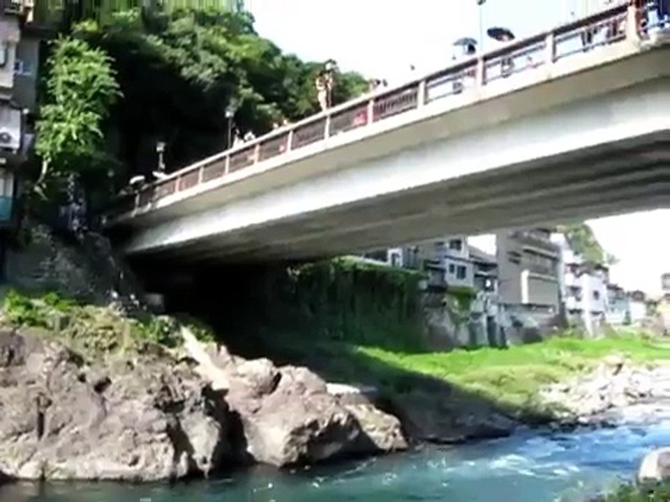 郡上八幡・新橋からの飛び込み（女の子）