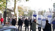 Beyazıt'ta Egemen Bağış'a yumurtalı protesto
