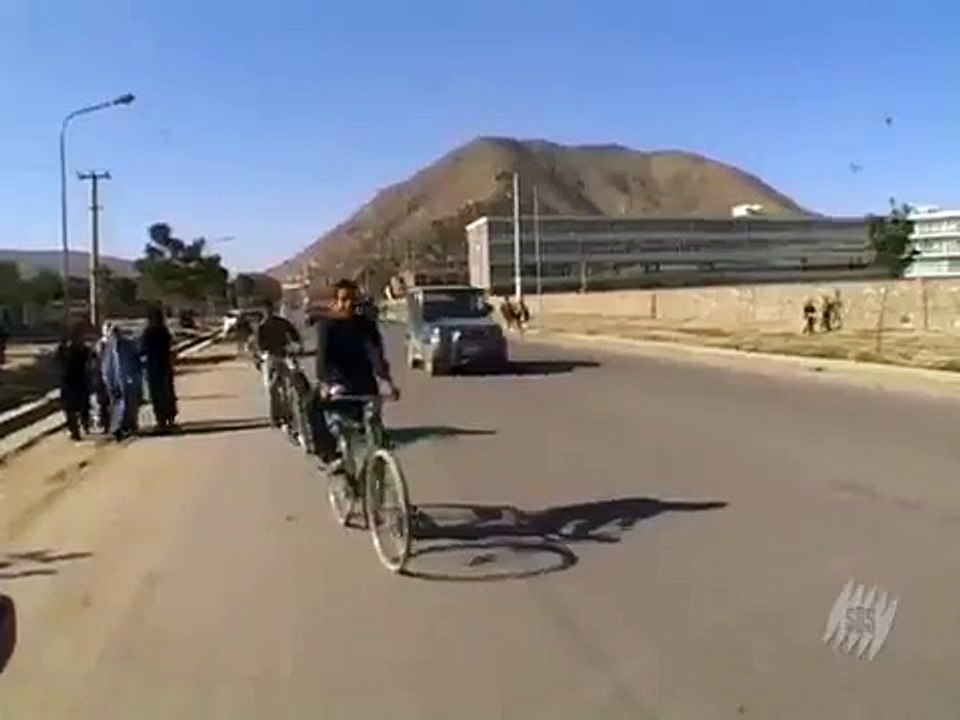 Funny bicycle crash in Afghanistan