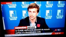 Un journaliste de RDI bâille pendant la conférence de presse de Gabriel Nadeau-Dubois