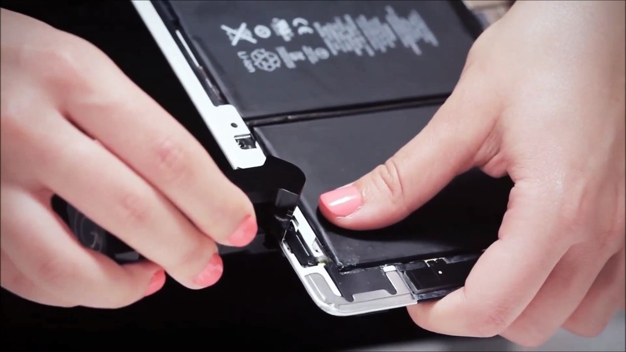 iPad 2 3 4 G-Tool Presse iCorner pour redresser les bords  du châssis aluminium