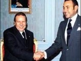 Abdelaziz Bouteflika بوتفليقة يقبل يد الملك محمد السادس