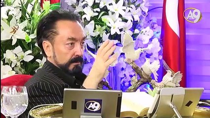 Bağnazlar dünya nimetlerini Kuran’ın zırhıyla değerlendirmedikleri için nimetleri kendilerine yasaklıyorlar