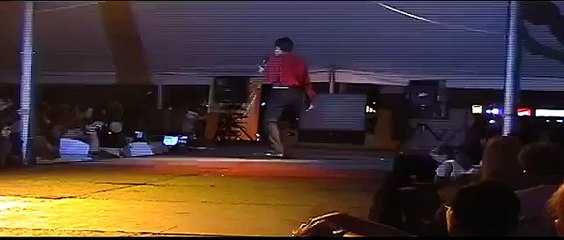 Kavan Hashemian sings 'Johnny B Goode' at Elvis Week 2006 (v