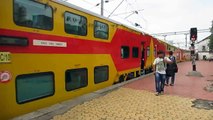 [HD] Inaugural of Mumbai-Ahmedabad Double Decker Superfast Express (from Mumbai end)
