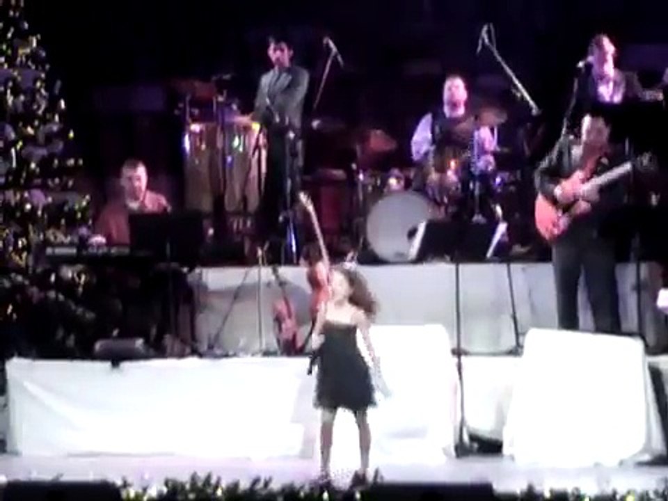 Rockin' Around the Christmas Tree - Brenda Lee (Avery Winter, 2010)