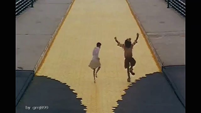 Michael Jackson and Diana Ross - Ease On Down The Road from The Wiz