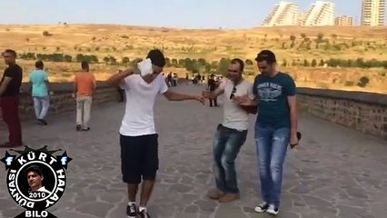 AMED  ON GÖZLÜ KÖPRÜSÜNDE BİZİM GENÇLER YERİNİ ALMIŞ ANİ YAŞAMIŞLAR