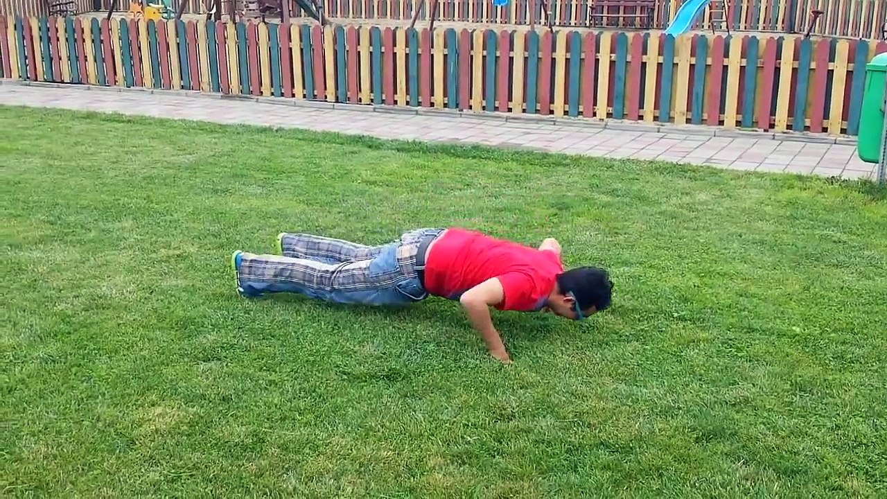 FERNANDO DE LA CARANSEBES - CEL MAI TARE VIDEOCLIP, CEA MAI TARE MELODIE