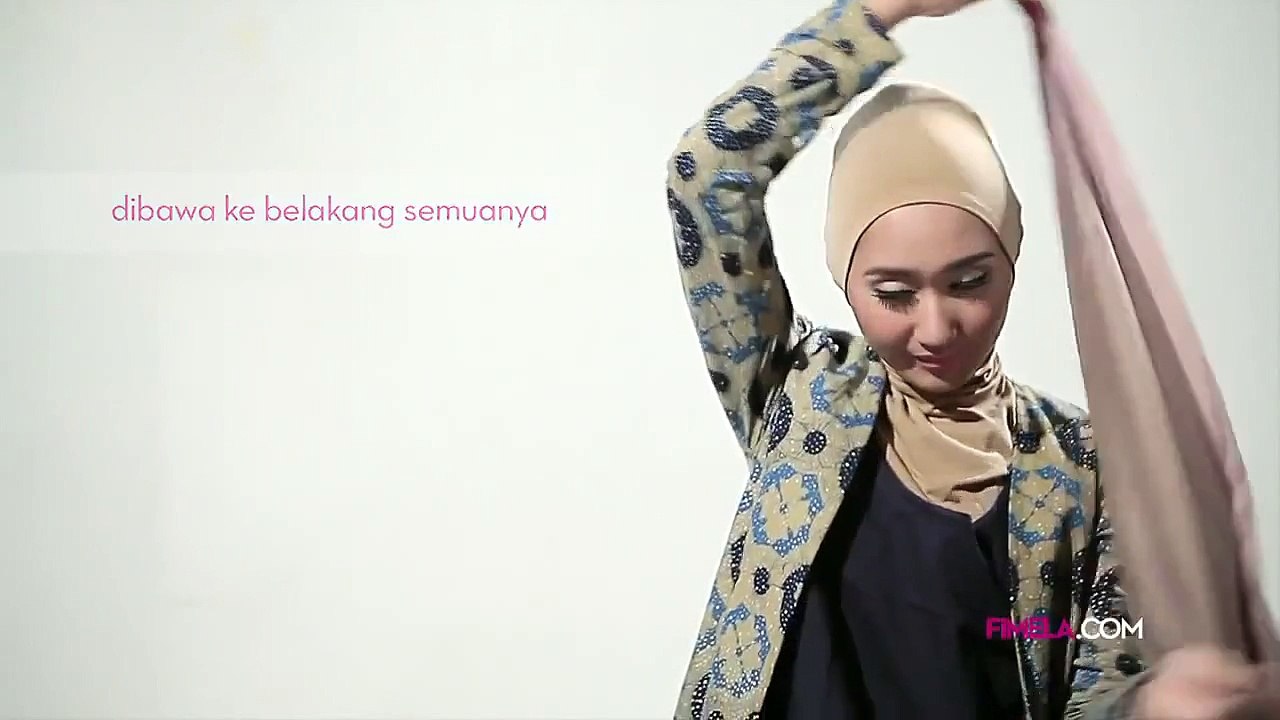 1 Minute Everyday Hijab Tutorial by Dian Pelangi