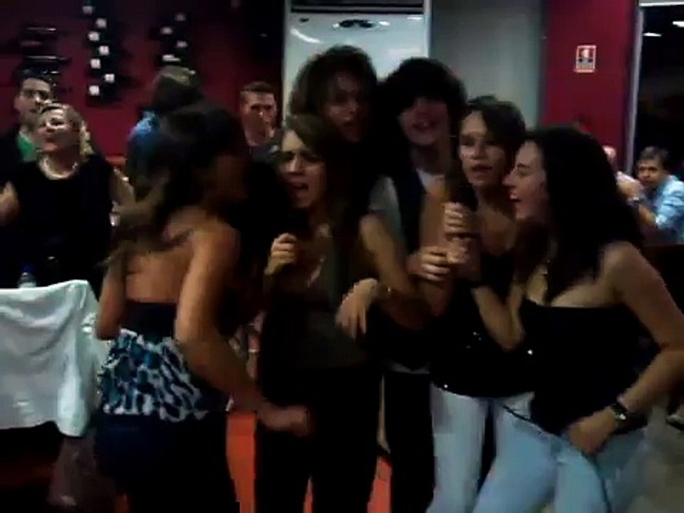 Sensual, elas cantam  tao sensual...