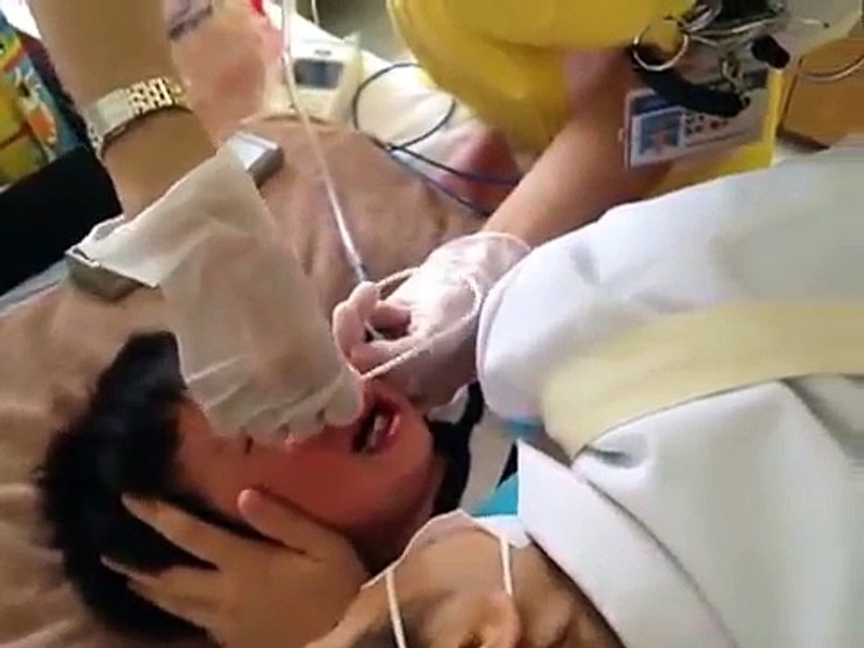 (1歳9ヶ月 入院中)鼻水吸われて大号泣。。