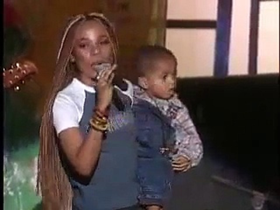 Lauryn Hill feat. Ziggy Marley - Redemption Song