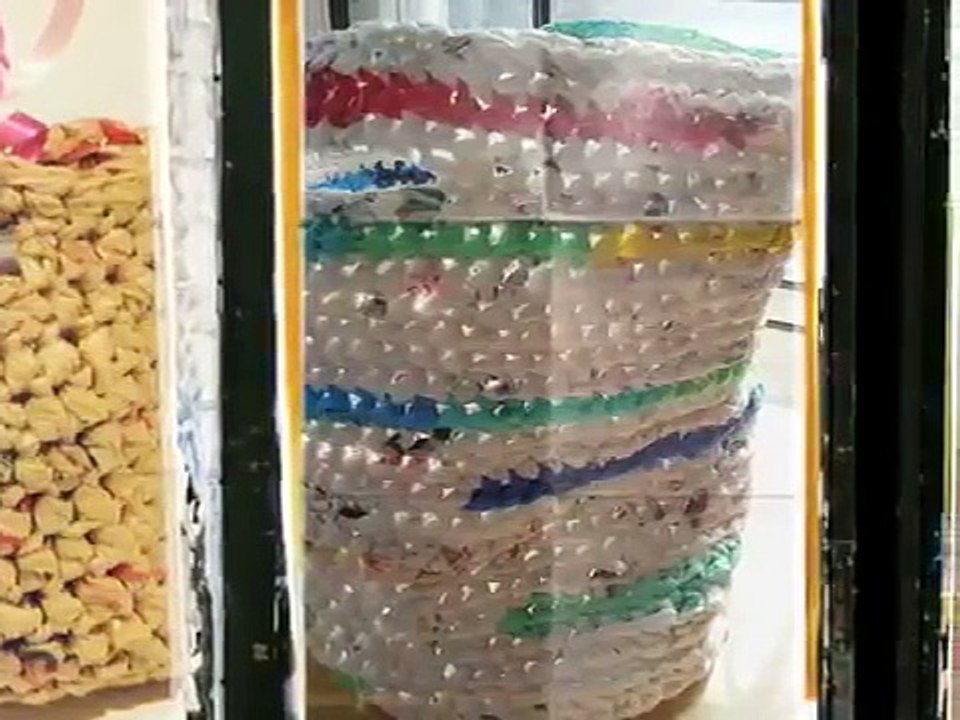 How to make yarn from plastic bags