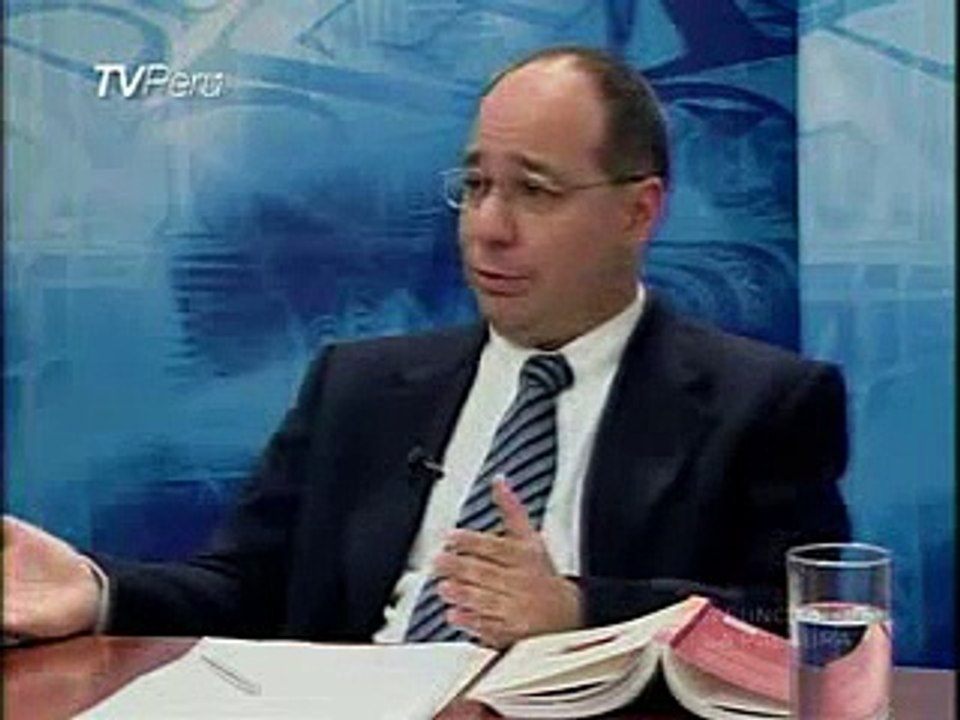 Marco Aurelio Denegri La Libertad."La especie humana va a desaparecer." El hombre contra sí mismo.