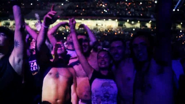 Vasco Live Kom.011 - Canzone