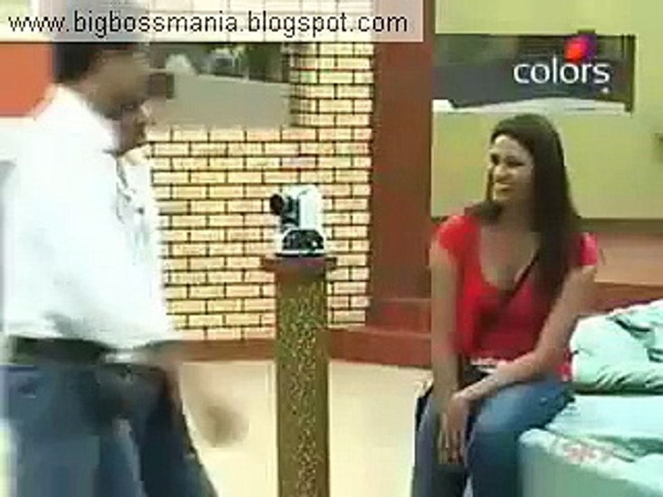 Big Boss 2 : Diana Hayden showing cleavage