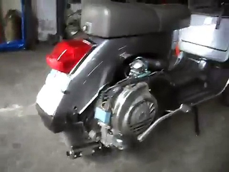 Vespa px 200 con marmitta MdM