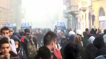 Milano manifestazioni studenti, cariche e lacrimogeni della polizia