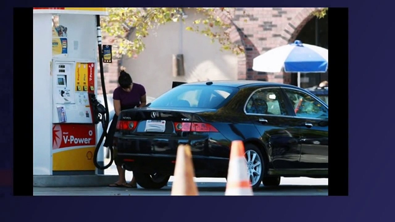 Facebook owner Mark Zuckerberg drives Acura TSX