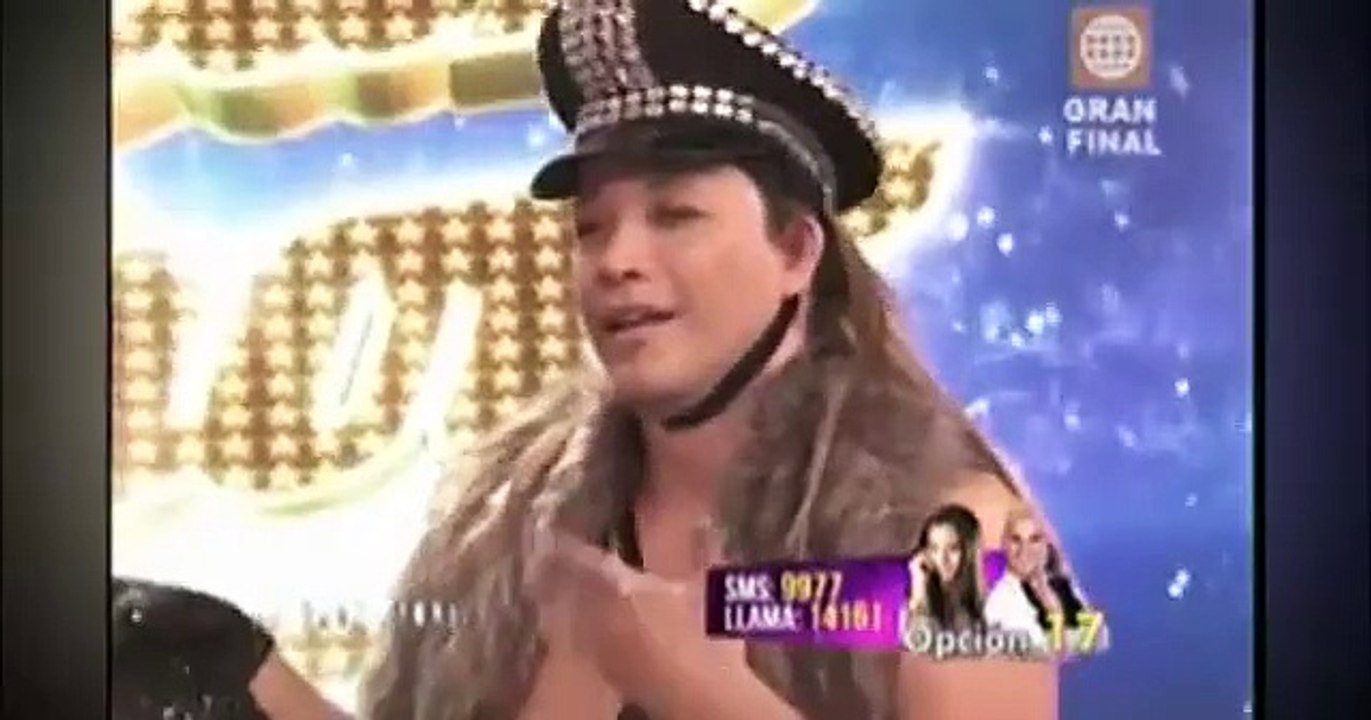 El Gran Show: Carlos Cacho puso en aprietos a Gisela Valcárcel