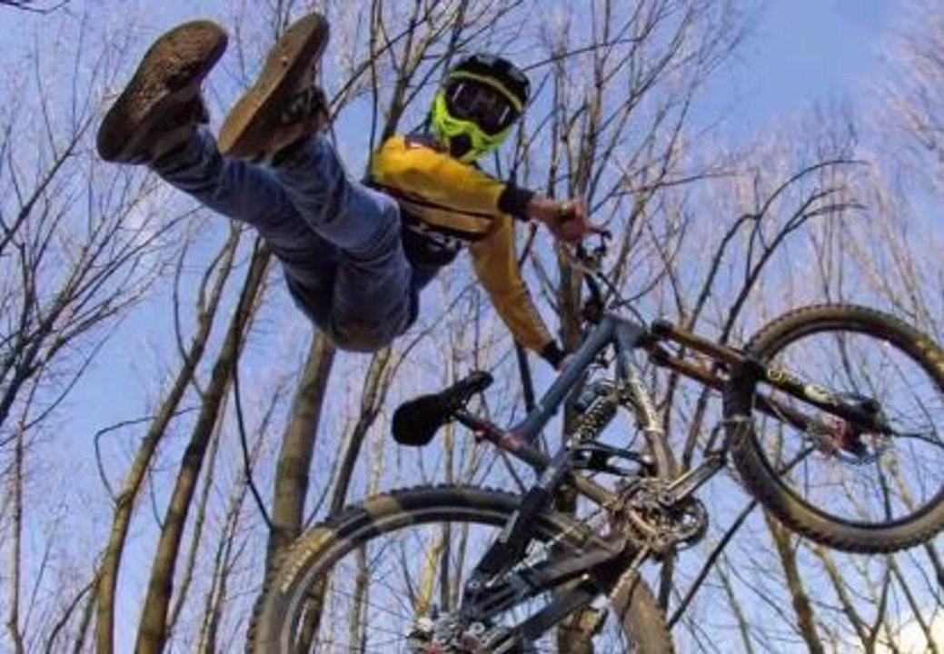 Suzuki Nine Knights MTB 2015  Olivier Cuvet  Become a Knight