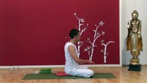 Yoga-Übungen gegen Verspannungen in Schultern und Nacken (YOGABASICS )